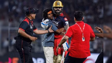 Virat kohli hug 2025 03 9e03d951096b79c740c52d8e47b8ebab 3x2 1
