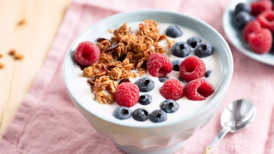 Granola breakfast fruit healthy 1296x728 body2 1296x728 1