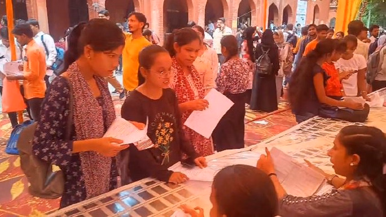 Rojgar mela 7a14bf8651e99607ad87e2160cb17185
