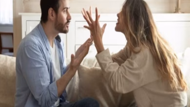 Fighting couple 1648551598