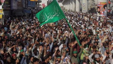 Pak protest sixteen nine